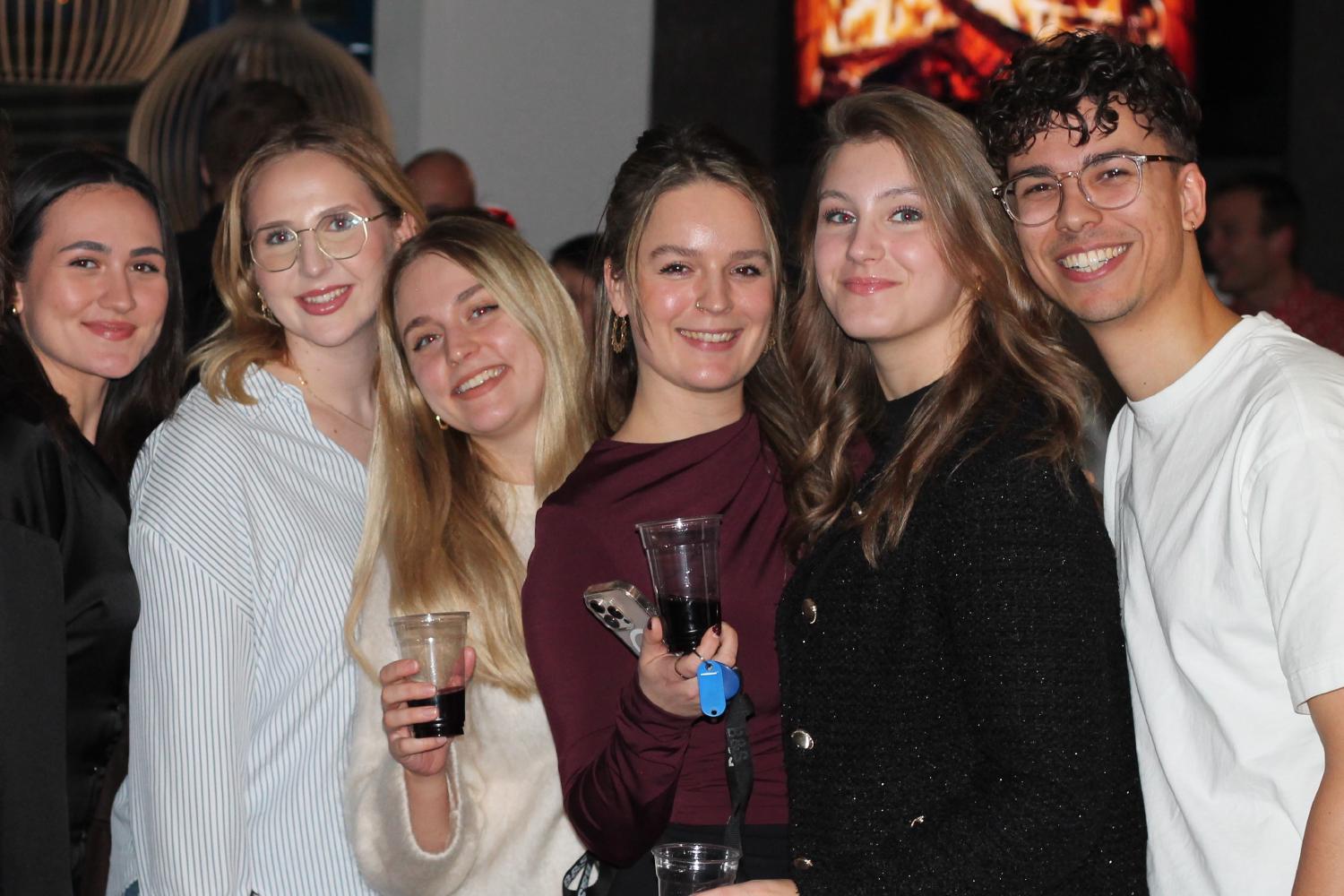 Social highlightsslideshow image 7