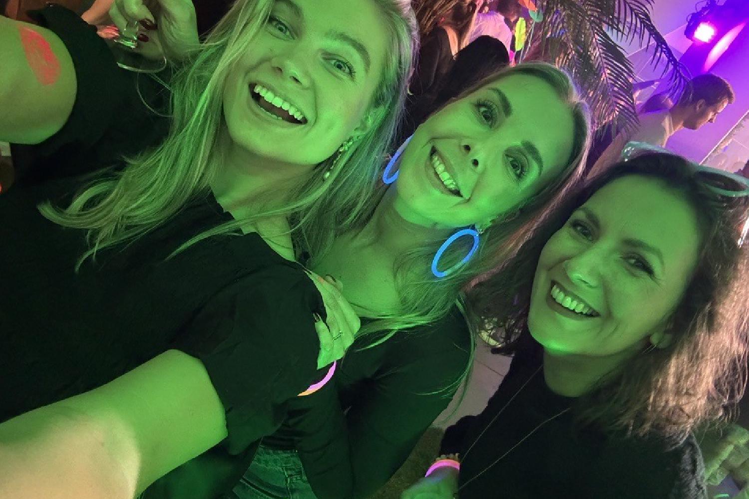 Social highlightsslideshow image 0