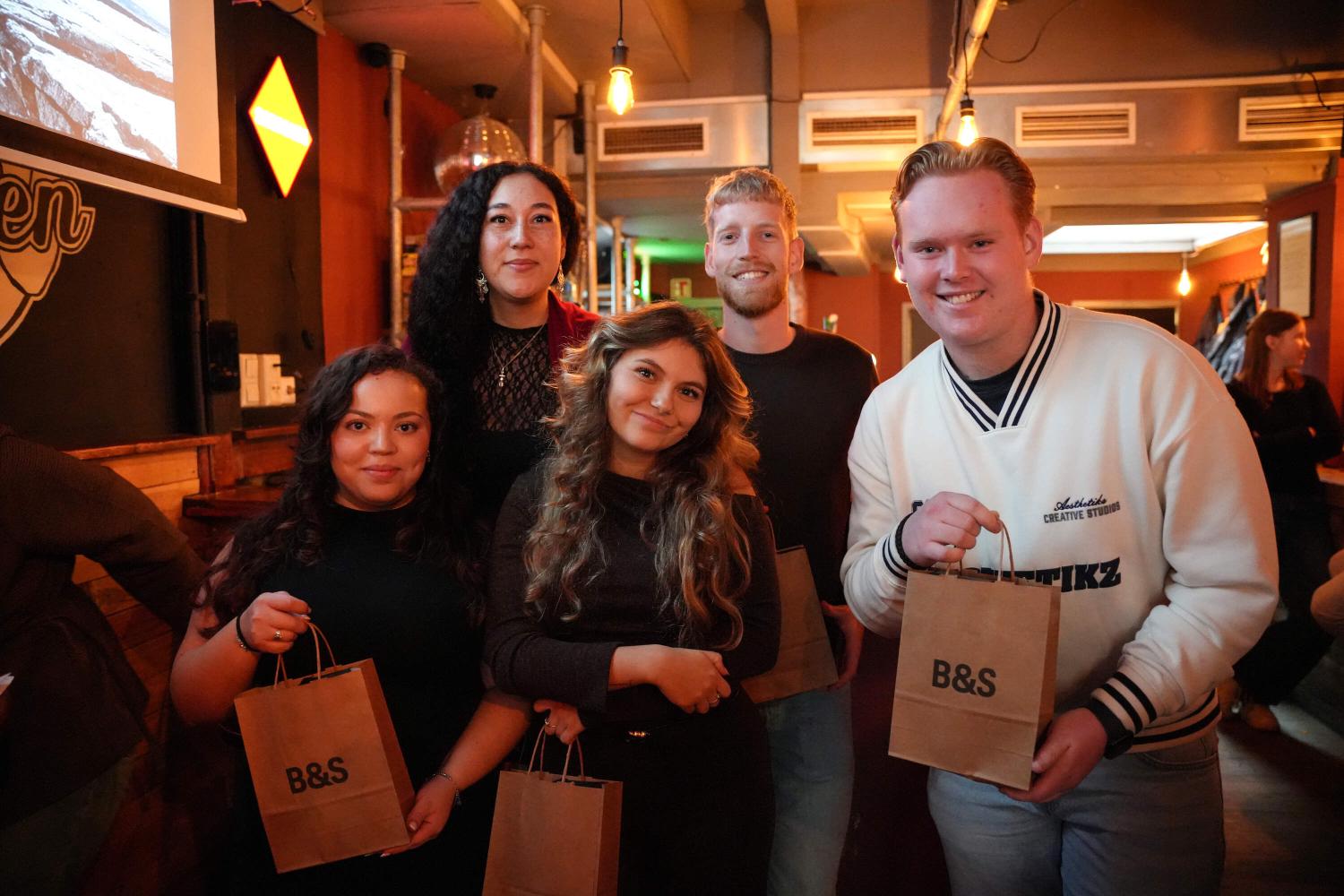 Social highlightsslideshow image 4